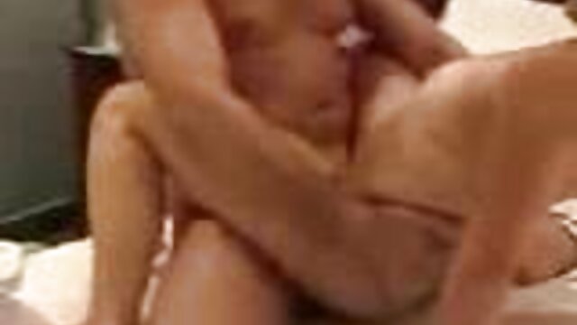 Khiêu dâm, không giấy đăng ký  40 tuổi phụ nữ thủ dâm gai han sec tại nhà trên mạng quan sát, mạng theo dõi