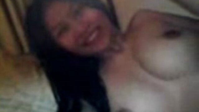 Khiêu dâm, không giấy đăng ký  Đồ có gai han sec một phản lực bữa tiệc 381