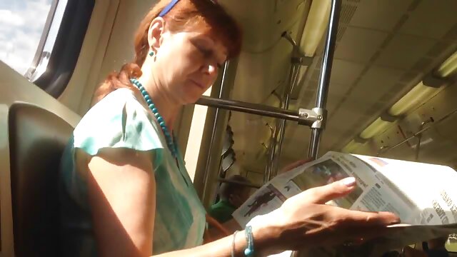 Khiêu dâm, không giấy đăng ký  Khỏa thân ﻿sec gai xinh trong vòng