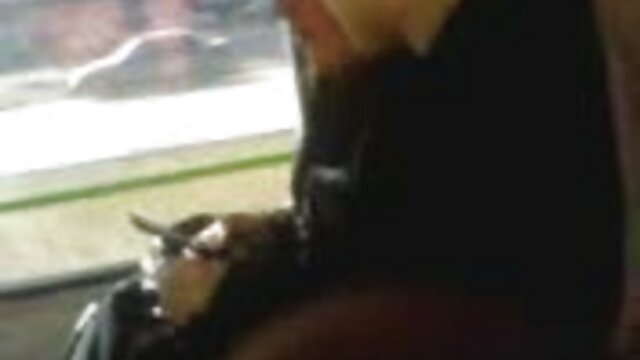 Khiêu dâm, không giấy đăng ký  Chết tiệt tóc vàng trên các anh gai sec đi văng 216