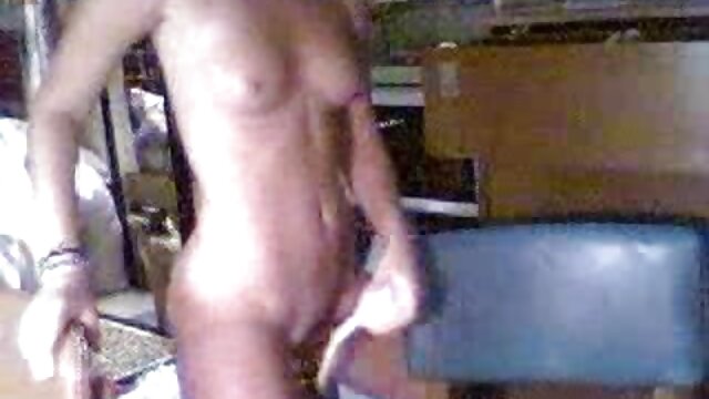 Khiêu dâm, không giấy đăng ký  Làm tình tại nhà: Mẹ chị cô sec gai vip ấy con trai