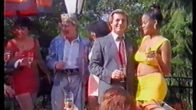 Khiêu dâm, không giấy đăng ký  Mẹ kiếp phim sec hang dep trong nhà bếp