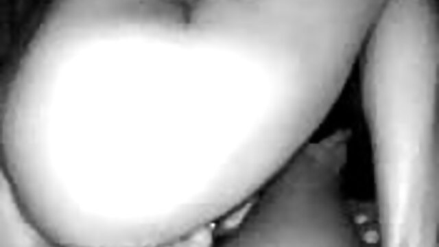 Khiêu dâm, không giấy đăng ký  Một cô gái tóc vàng với lớn vắt sữa chị với một da đen sec gai non đẹp trai