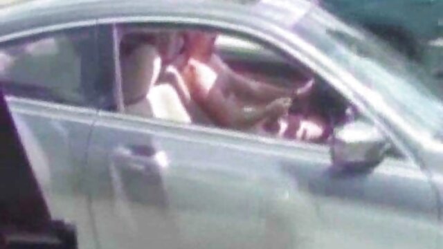 Khiêu dâm, không giấy đăng ký  Con gái ở phía trước gai sec xi của mẹ chị với cha