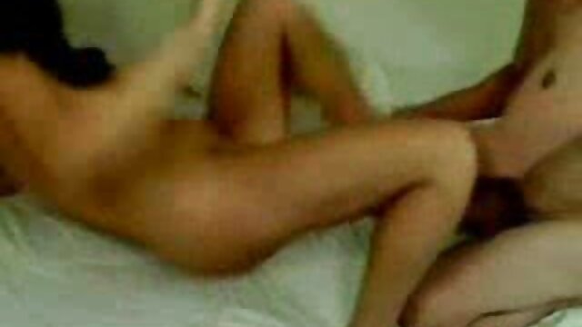 Khiêu dâm, không giấy đăng ký  Cô ấy thích bị phim sec pha trinh gai dep ướt ngoài trời