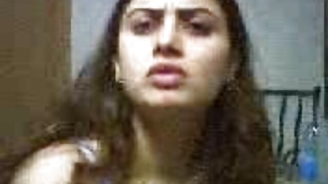 Khiêu dâm, không giấy đăng ký  Tuổi teen đồng tính nữ đồ chơi twats tại phòng tập thể pim sec dep dục