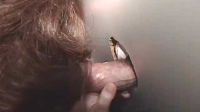 Khiêu dâm, không giấy đăng ký  Gà Brazil sec hang dep