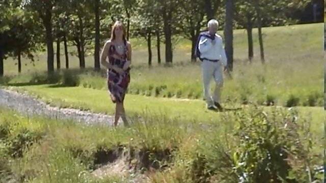 Khiêu dâm, không giấy đăng ký  quái vật chị gái pim sec gai xinh