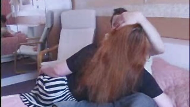 Khiêu dâm, không giấy đăng ký  Sexy tóc anh gai sec vàng hút