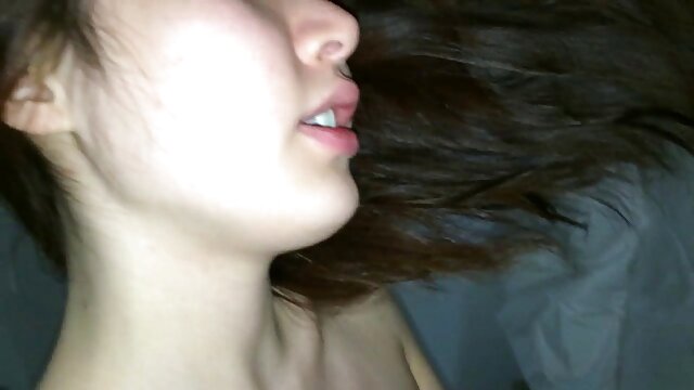 Khiêu dâm, không giấy đăng ký  Sex với một phụ nữ pim sec gai dep da đen sexy trong phòng tắm