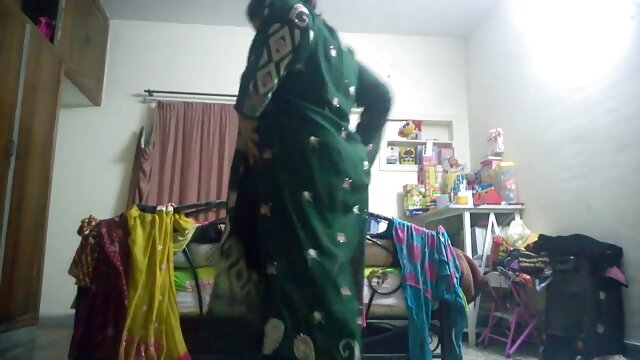 Khiêu dâm, không giấy đăng ký  Homemade khiêu dâm giấu camera bí mật anh sec gai xinh từ vợ