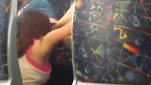 Khiêu dâm, không giấy đăng ký  Nikki phim sec gai to Delano