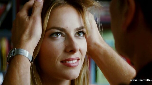 Khiêu dâm, không giấy đăng ký  Hai rôm rả séc cô gái chọc nhau trên sec gai đep một cũ đi văng