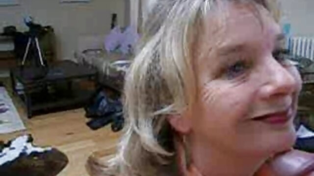 Khiêu dâm, không giấy đăng ký  Lily Jordan có Tình dục với một đại phim sec dep lý rám nắng trên những giường