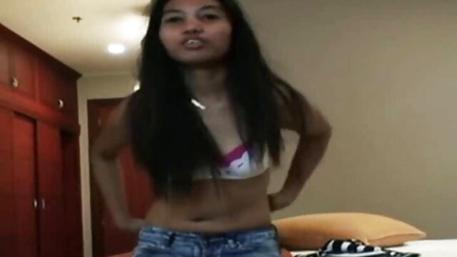 Khiêu dâm, không giấy đăng ký  Cong gai sec xi gà con lượt với cô ấy lớn ngực