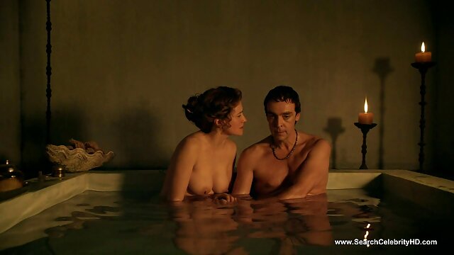 Khiêu dâm, không giấy đăng ký  Sex với gái trong phim sec xinh ký túc xá