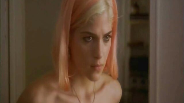 Khiêu dâm, không giấy đăng ký  Một người đàn ông phim sec tre dep fuck con gái của mình và mẹ