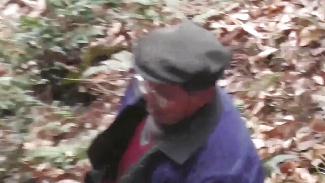 Khiêu dâm, không giấy đăng ký  Megan girl xinh sec Moore