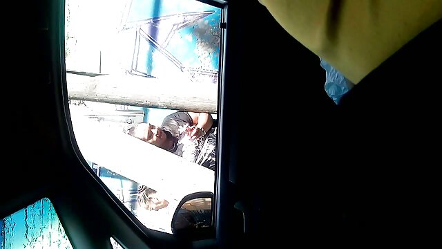 Khiêu dâm, không giấy đăng ký  Mông mát secgai xinh