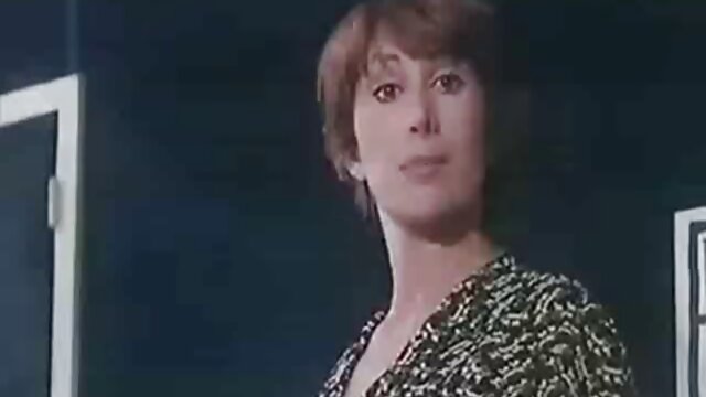 Khiêu dâm, không giấy đăng ký  Mời một người về nhà và fuck anh sec hay gai dep ta