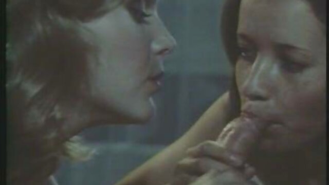 Khiêu dâm, không giấy đăng ký  Lisa Ann sec gái đẹp và cô ấy đồng tính nữ sinh viên