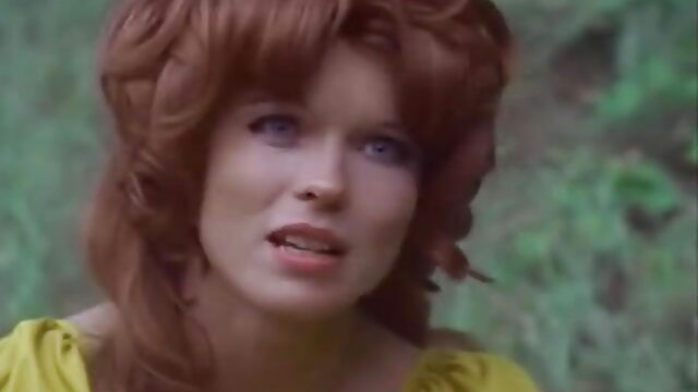 Khiêu dâm, không giấy đăng ký  Một cô gái xinh đẹp có hai người da đen sec gai lon to tàn bạo